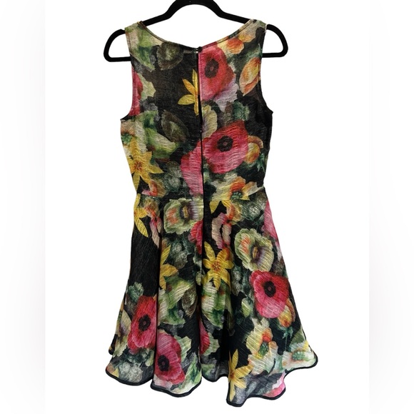 Adorable fit and flare dress with unique texture - Picture 2 of 5